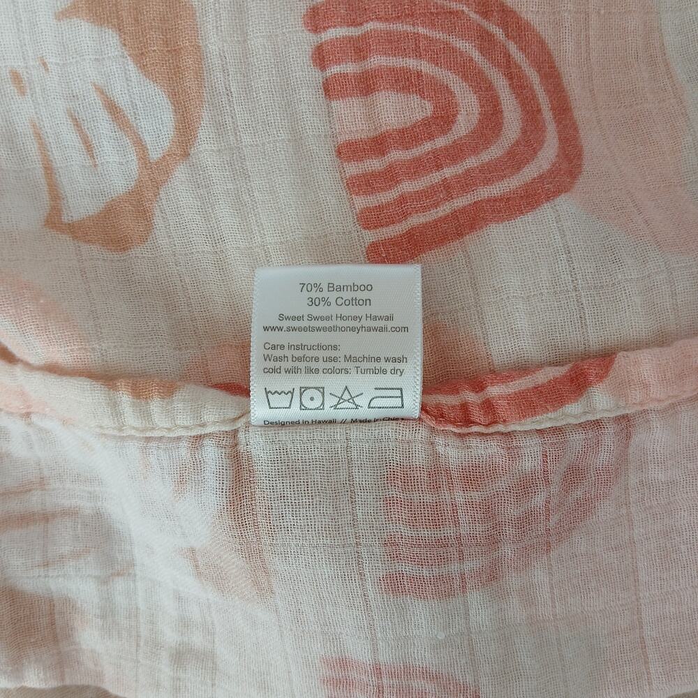 Sweet Sweet Honey Hawaii Bamboo Swaddle Blanket 45" x 43" pink rainbows tropical - Picture 5 of 13